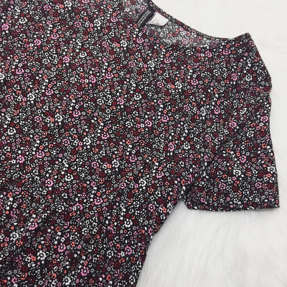 Divided H&M short and sweet floral dress - Picture 2 of 7